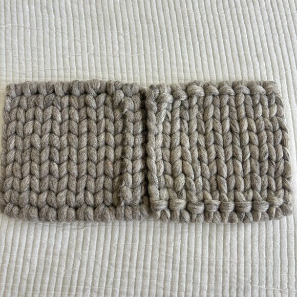Set of 2 Chunky Knit Wool Trivets Hot Pads Gray Handcrafted Rustic Farmhouse - Picture 5 of 5